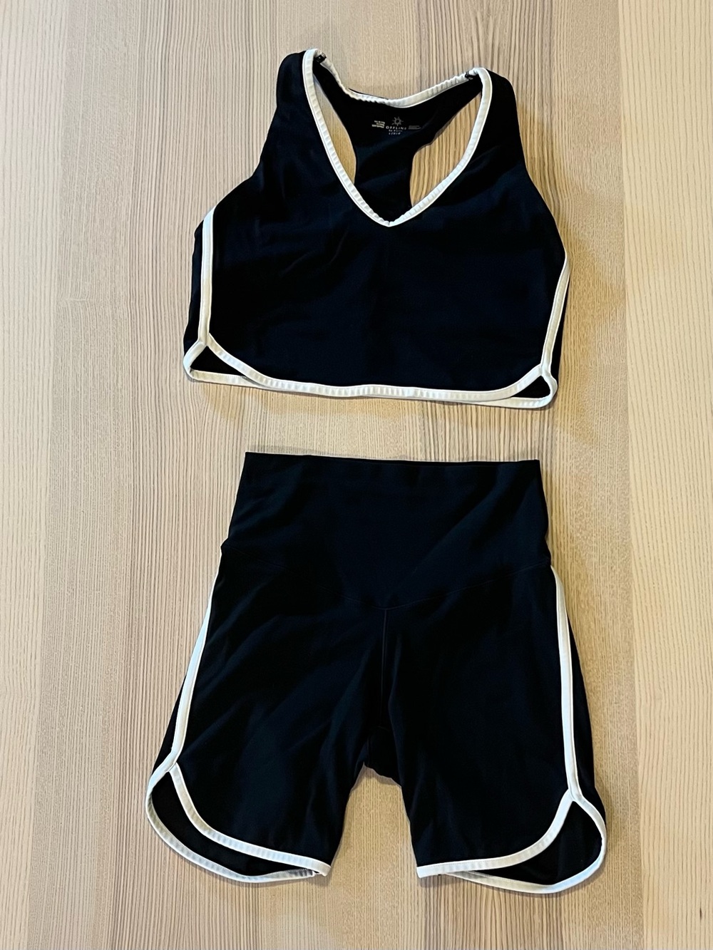 OFFLINE aerie | Real Me Xtra Recharge Sports Top | Black and White Bra